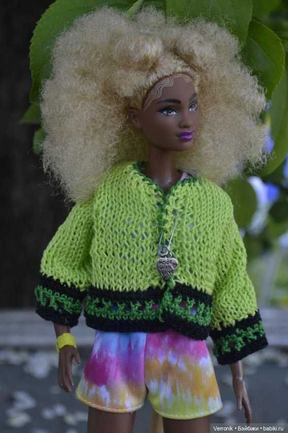 Кардиган для Барби — Одежда для кукол