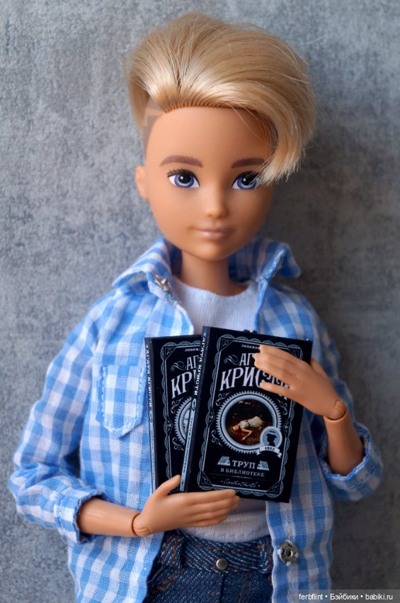 Книги Агаты Кристи №2 в масштабе 1:6 (фото 5)