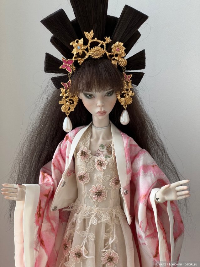 Дева от Виктории Оганян фарфор