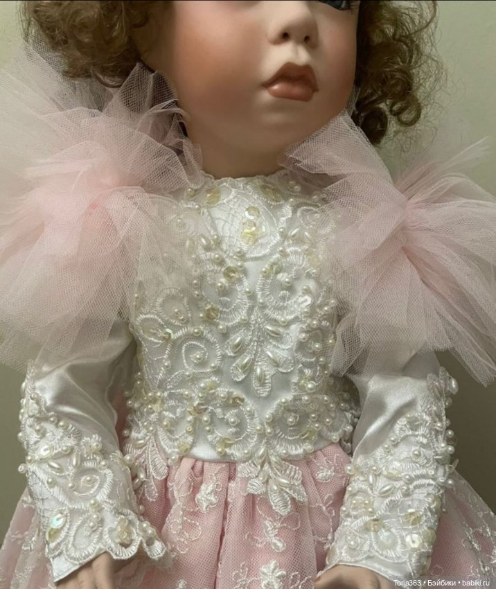 Американская фарфоровая куколка Kais