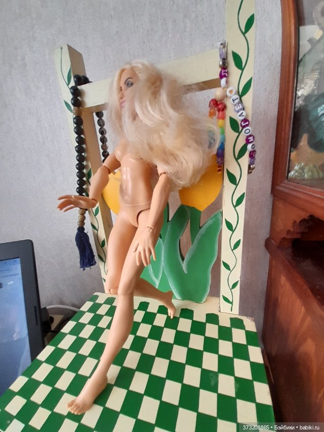 Блонди в зеленом платье — Игровые куклы (фото 6)