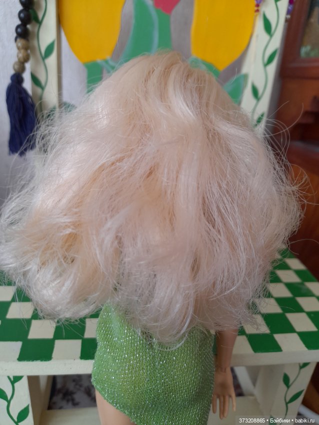 Блонди в зеленом платье — Игровые куклы (фото 2)