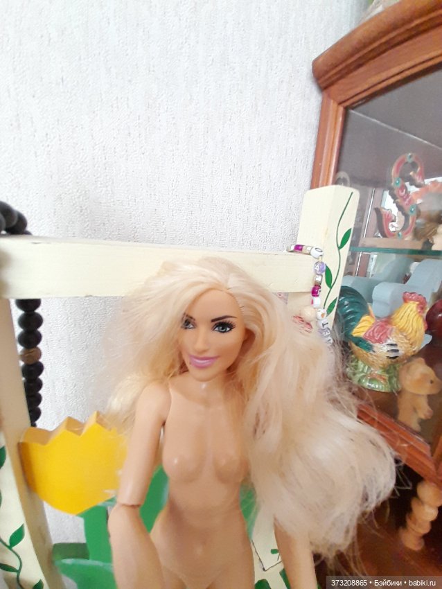 Блонди в зеленом платье — Игровые куклы (фото 7)