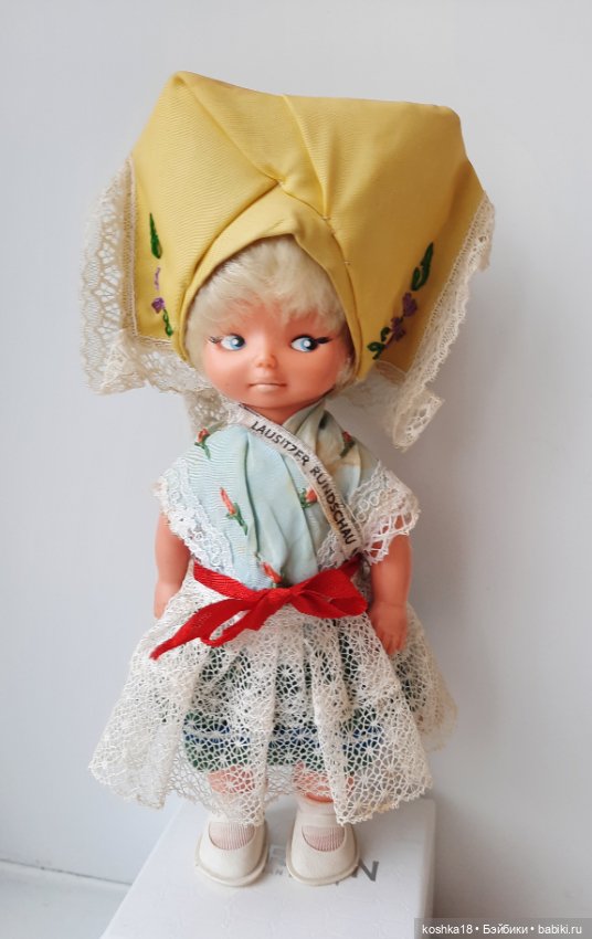 Немецкая куколка ГДР в полном родном национальном аутфите и обуви (фото 7)