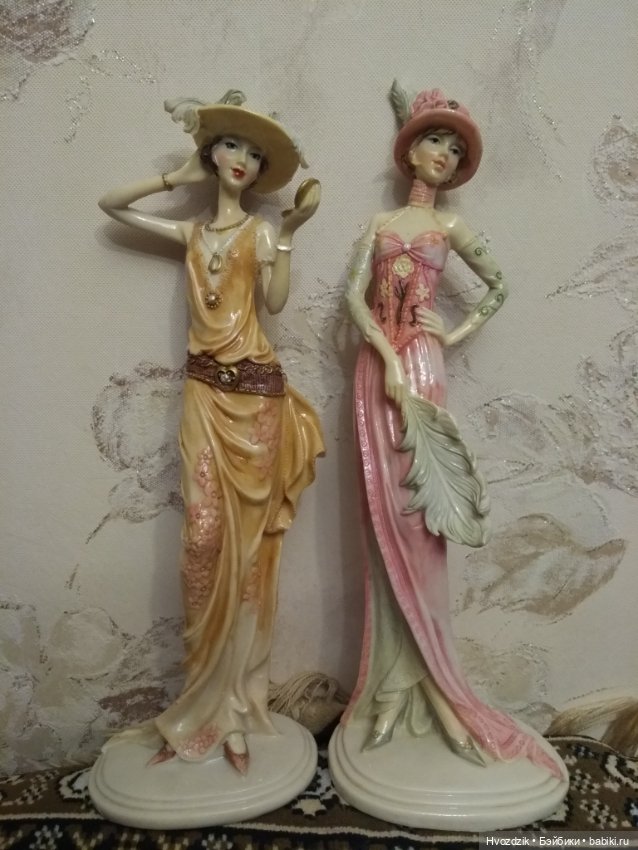Лот статуэток Дамы. Бесплатная доставка