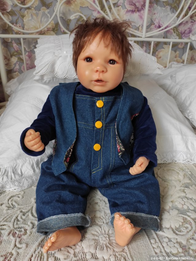 Малыш из резин от Katya Schneider &Ruth Kunz