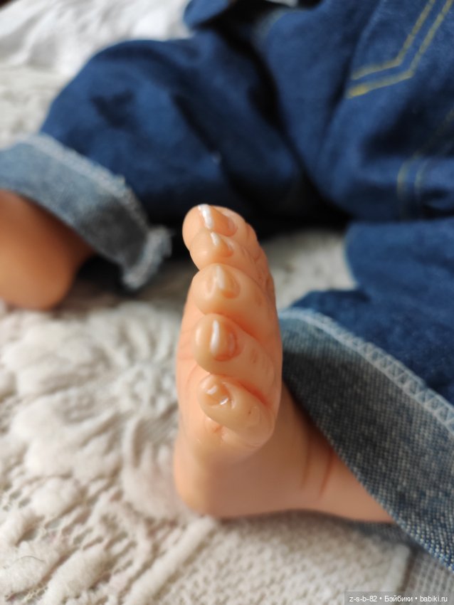 Малыш из резин от Katya Schneider &Ruth Kunz (фото 5)