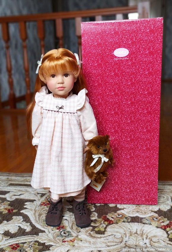 Kichkina ukrainalik shahvoniy bilan jinsiy aloqa Hamshira palatadagi bemor bilan ajoyib jinsiy aloqa qiladi.