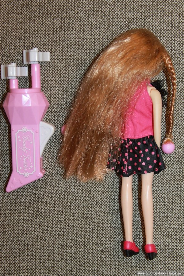 "Прозрачная" Ликка для игры с волосами компании Такара (фото 3)