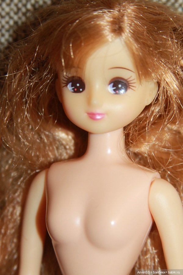 "Прозрачная" Ликка для игры с волосами компании Такара (фото 6)