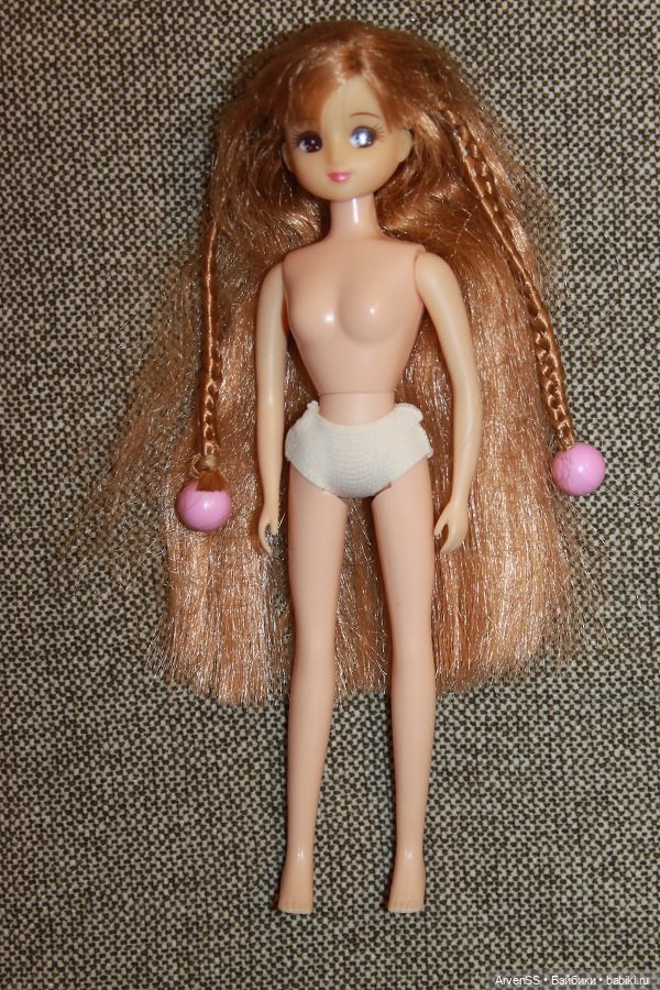 "Прозрачная" Ликка для игры с волосами компании Такара (фото 5)