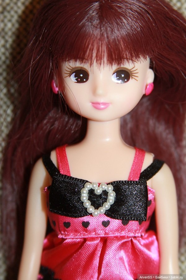 Licca-chan Emily Hair Color Change PlaySet Rose Red Dress (фото 9)