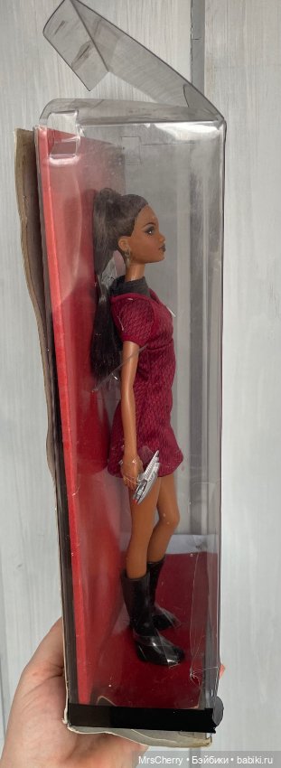 Барби Лейтенант Ухура / Star Trek Barbie Lt. Uhura (фото 3)