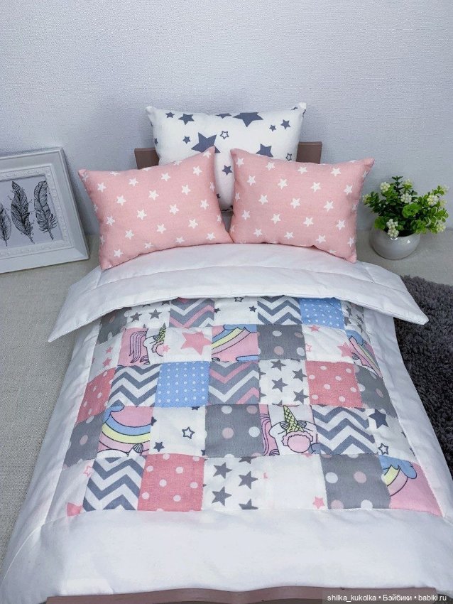 Кукольное постельное с лоскутным одеялом (фото 3)