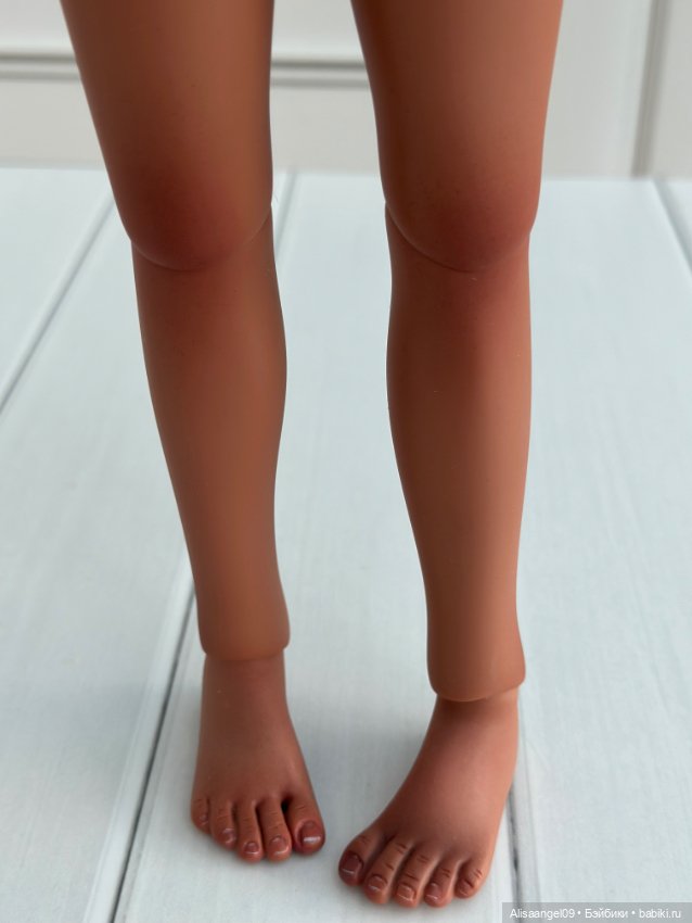 Мики кофе тан от Кайе Вигс с мейком от известного мастера Карины (фото 9)