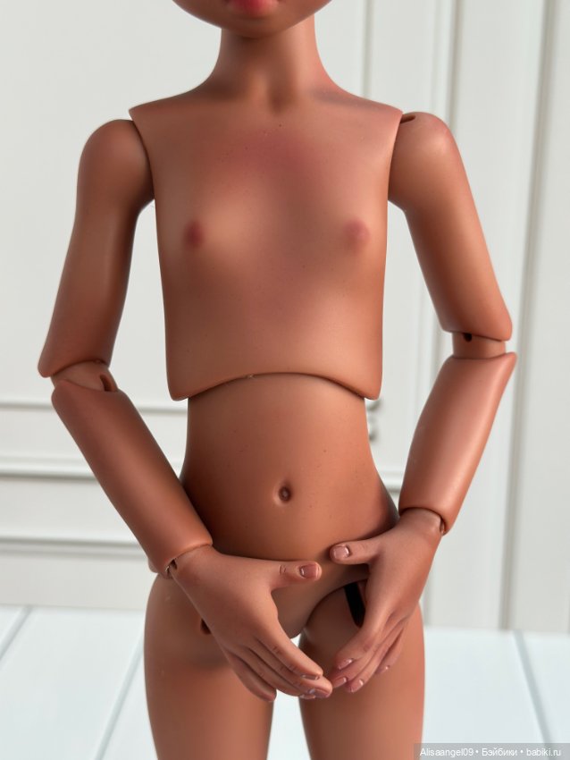 Мики кофе тан от Кайе Вигс с мейком от известного мастера Карины (фото 10)