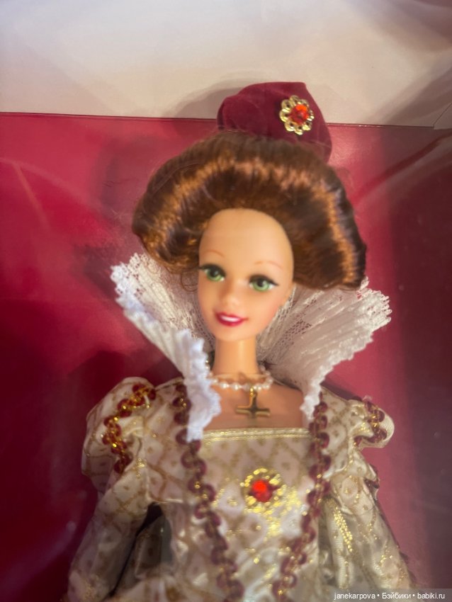 коллекция королевой. коллекция королевой. модельное агентство коллекция царская. тиары елизаветы 2. кукла коллекционная disney alice в зазеркалье.