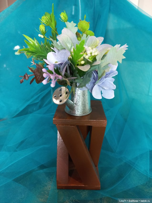 Букетик в металлической леечке для интерьера (фото 2)