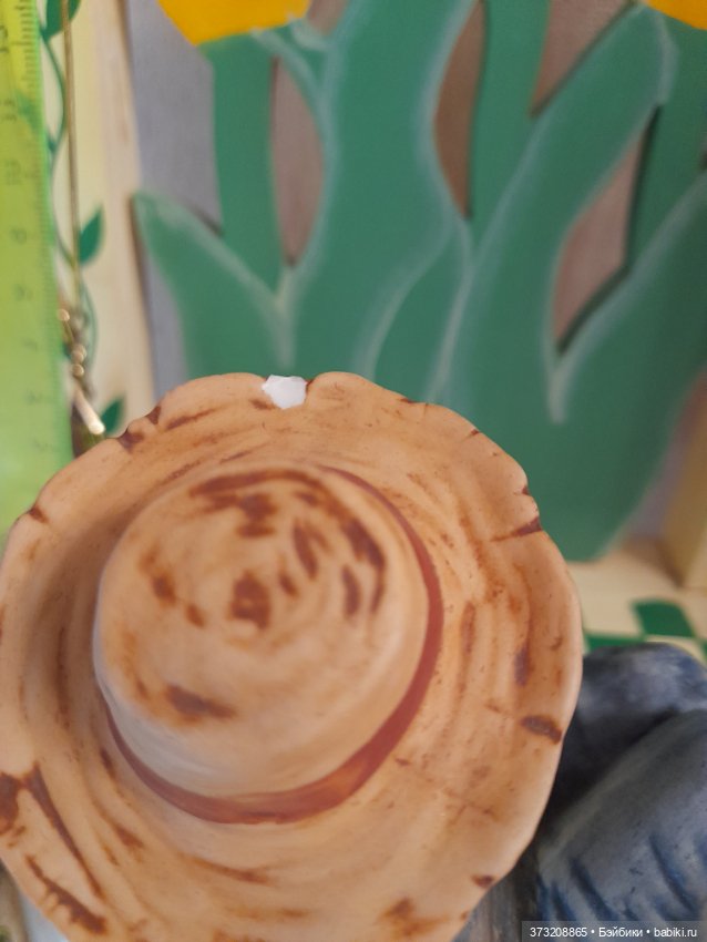 Фарфоровая статуэтка с ручной росписью (фото 3)