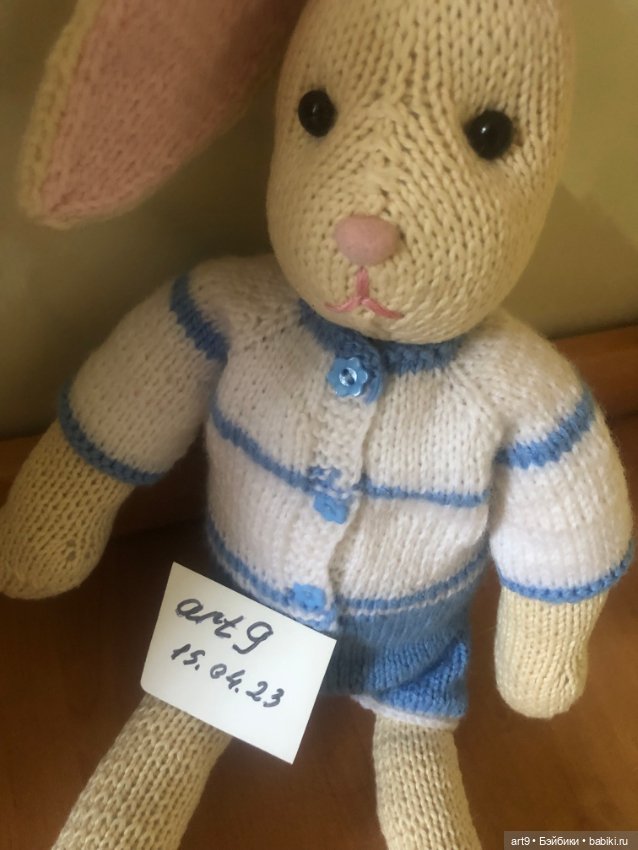 Заяц вязаный — Авторские игрушки (фото 7)