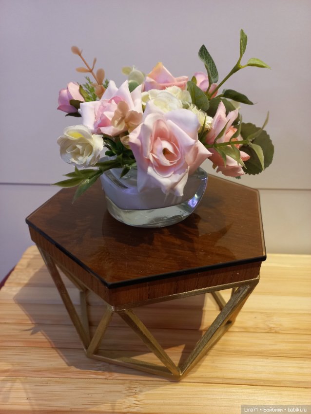 Цветочная композиция в стеклянной вазе (фото 5)