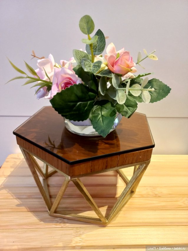 Цветочная композиция в стеклянной вазе (фото 4)