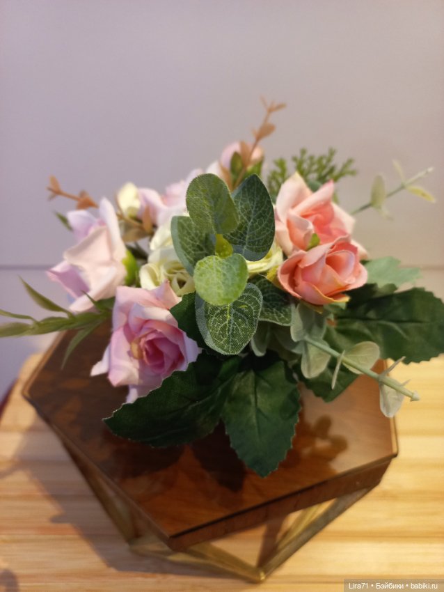 Цветочная композиция в стеклянной вазе (фото 6)