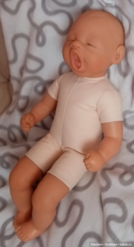 Малыш хочет спать — ООАК (кастом куклы) (фото 3)