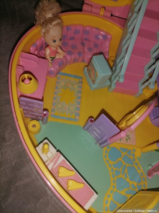 Polly pocket 2025 lucy locket