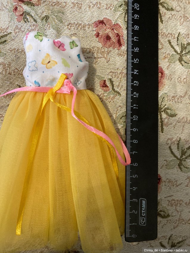 Наряды для красавиц в ассортименте