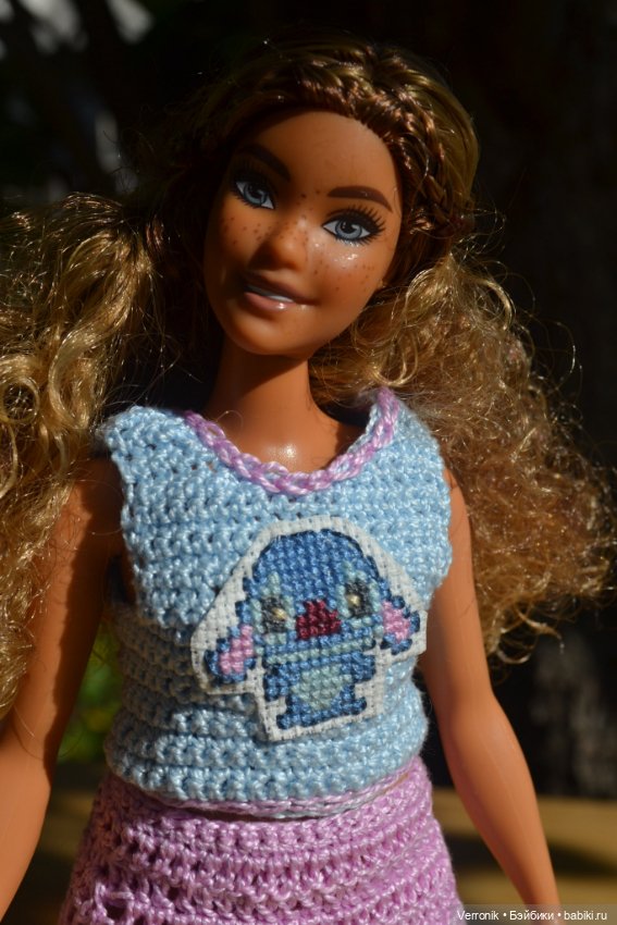 Юбочка и топ с вышивкой для Барби (фото 3)