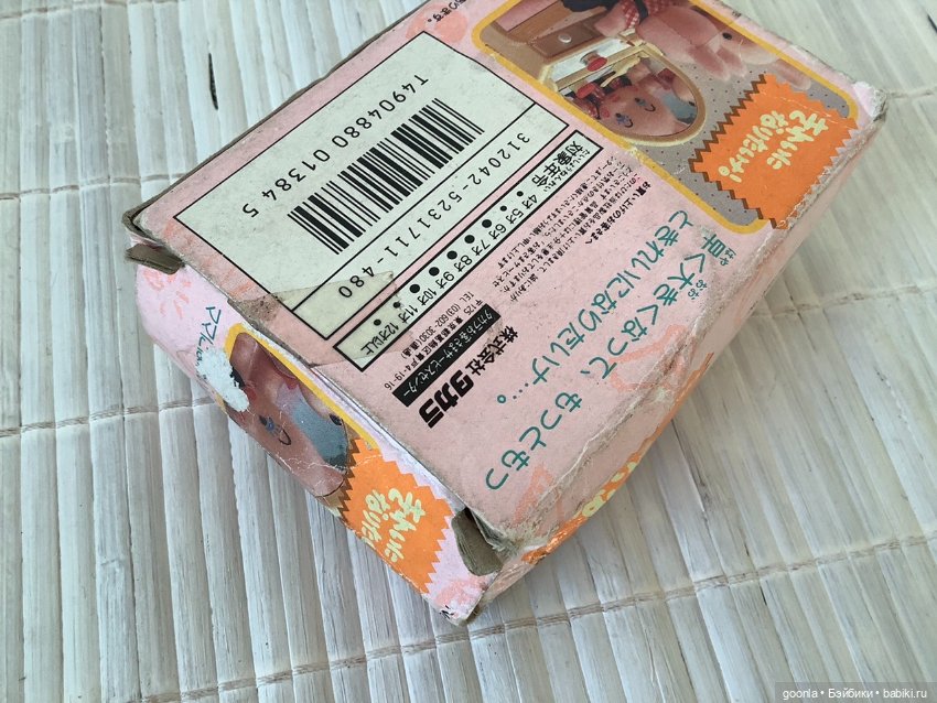 Туалетный столик с аксессуарами (фото 2)