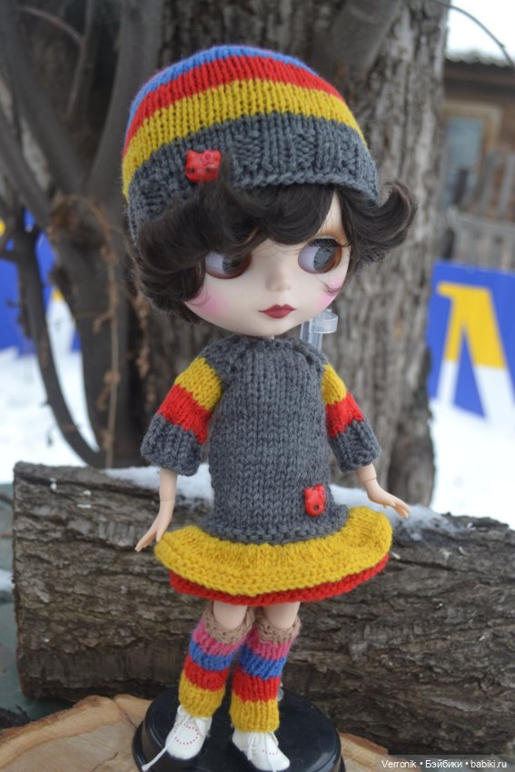 Комплект одежды для куклы Блайз ( Blythe). Платье, шапка, гетры (фото 2)