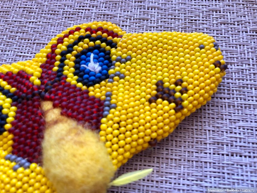 Брошь из бисера «Мотылек» (фото 6)