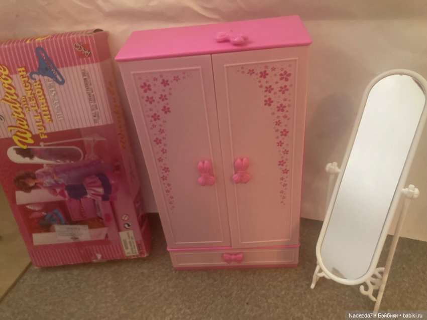 Кукольная гардеробная — Кукольная мебель (фото 3)