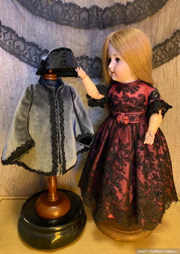 Пальто и шляпка для антикварной куклы