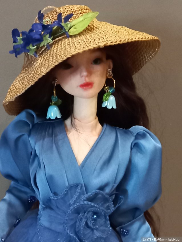 Шляпка с цветами из шелка ручной работы (фото 9)