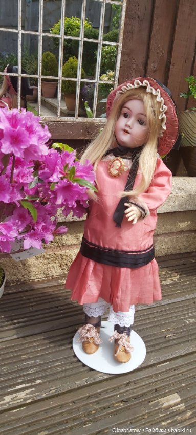 Sale!!! Милашка от Max Handwerck 283/265 в антикварной одежде