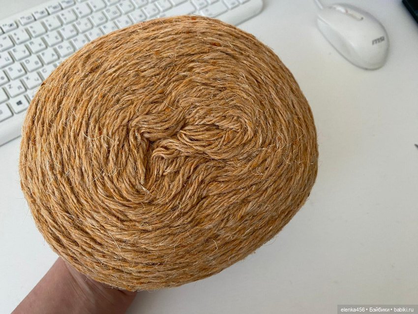 Пряжа из овечьей шерсти. На носки