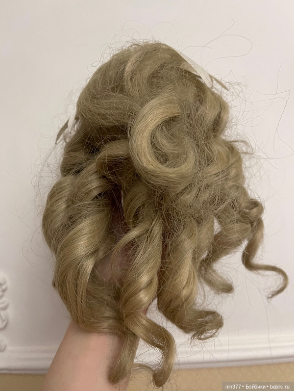 Парик винтажный, искусственный (фото 2)