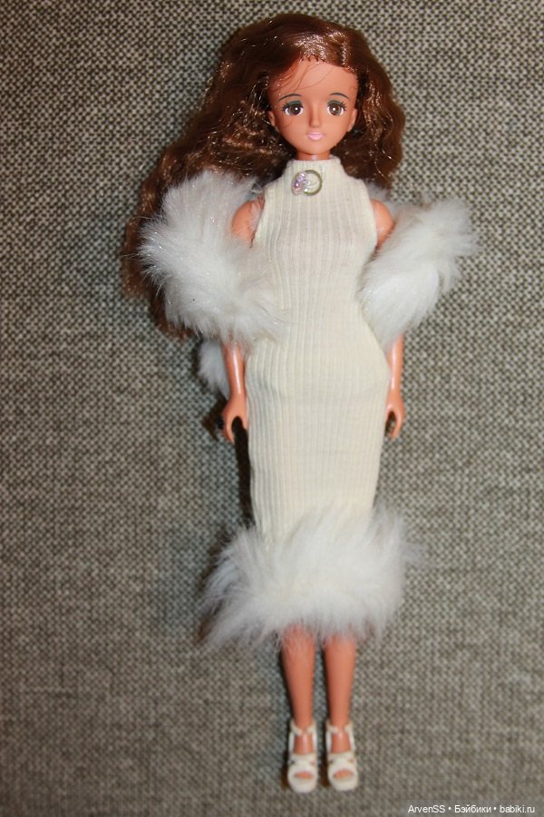 Винтажная подружка Дженни тановая Элли компании Такара