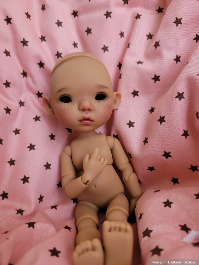 Meadowdolls Twinkle Sissi в цвете шоколад с веснушками с авторским мейком (фото 7)