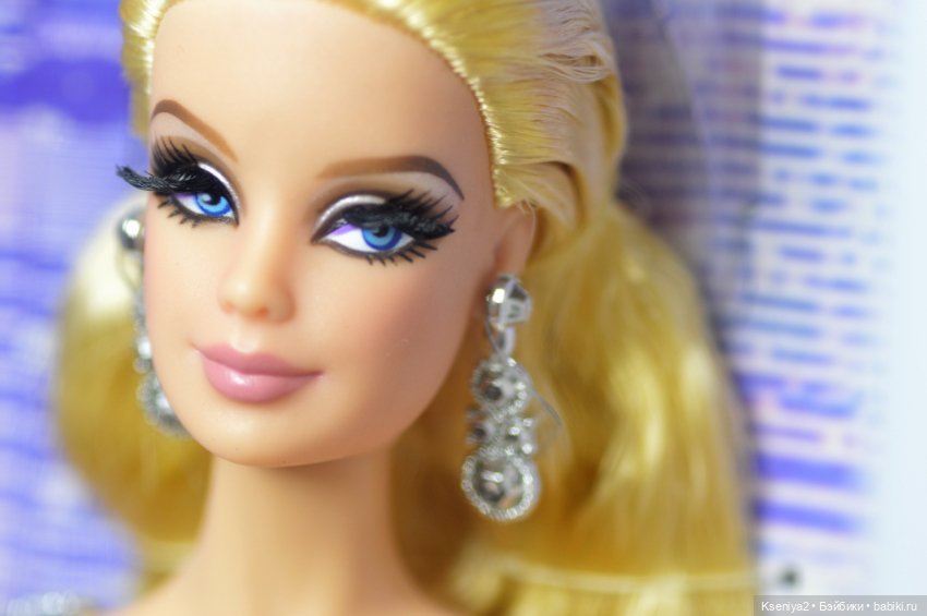 Коллекционная Барби Look City Shine (фото 3)