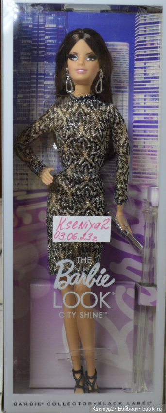 Коллекционная Барби Look City Shine