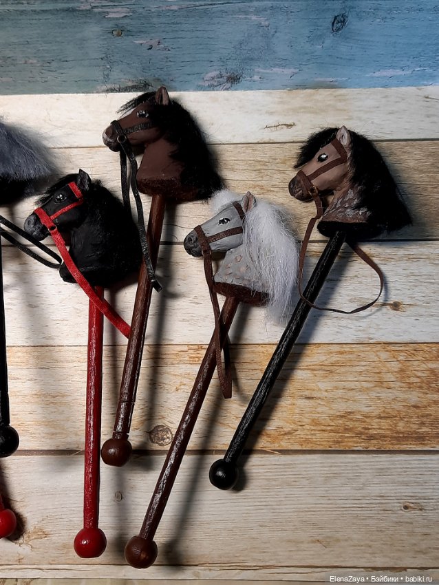 Лошадки-скакалочки на палочке (фото 5)