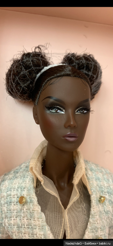 1Classic Lilith Blair Doll 2021 integritytoys (фото 5)