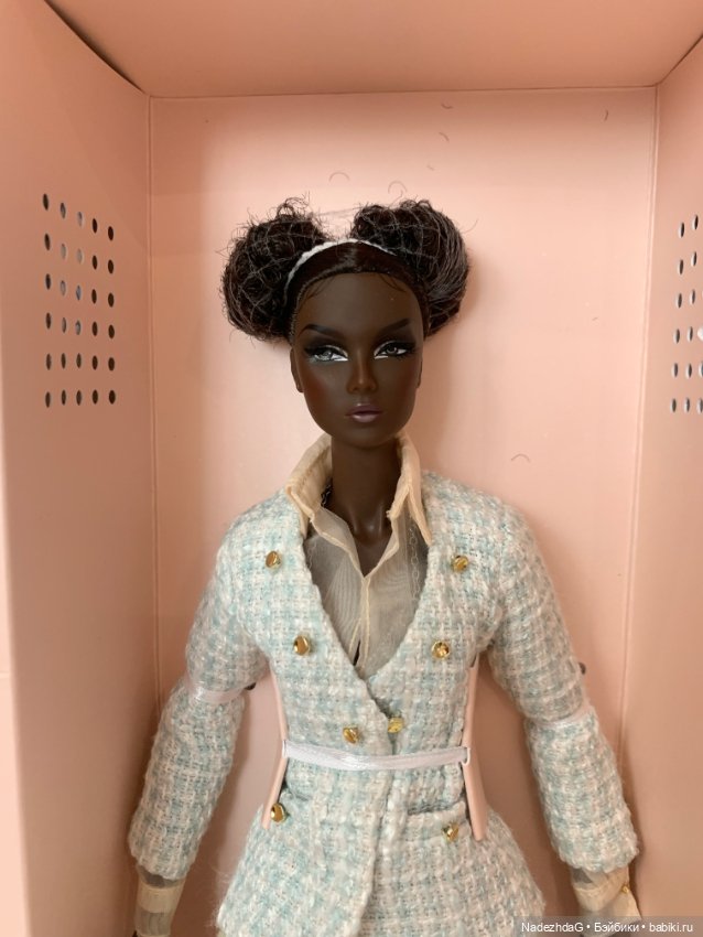 1Classic Lilith Blair Doll 2021 integritytoys (фото 9)