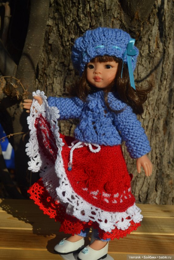 Свитер, юбка, шапочка и гетры для куклы Paola Reina (фото 8)