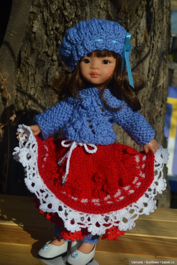 Свитер, юбка, шапочка и гетры для куклы Paola Reina (фото 2)