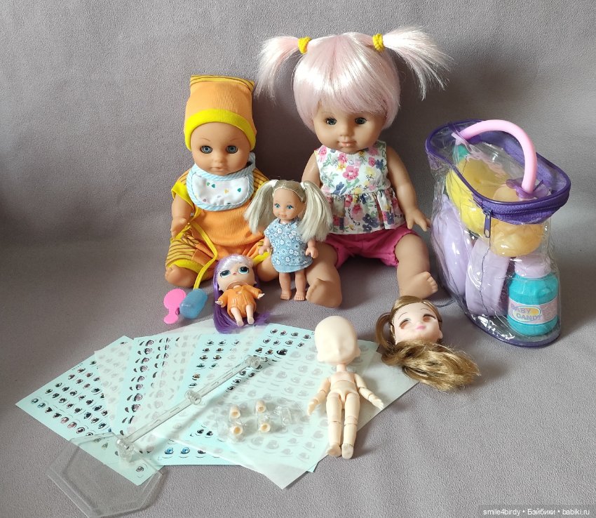 Большой лот с куклами и аксессуарами